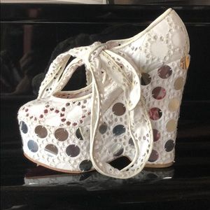 Betsy Johnson Platform Wedge size 5.5